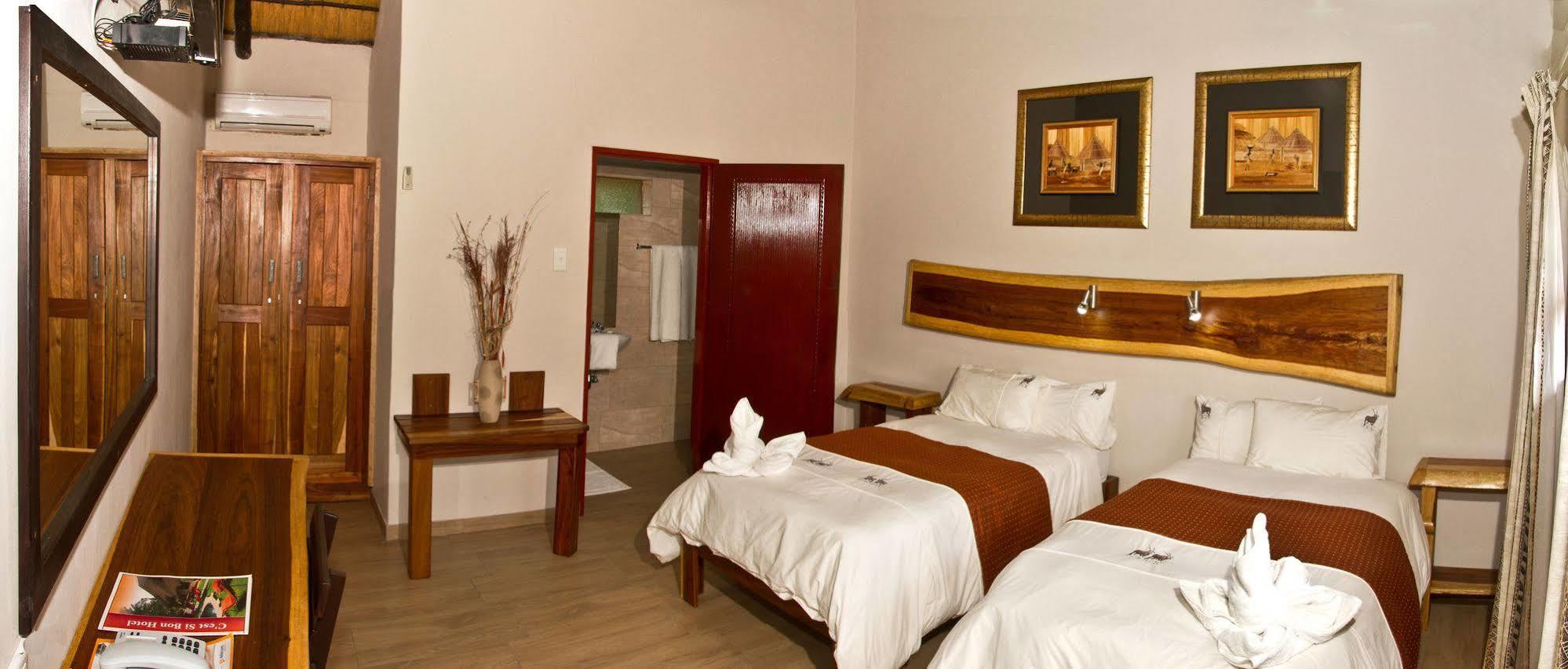 Cest Si Bon Hotel Otjiwarongo Exterior foto